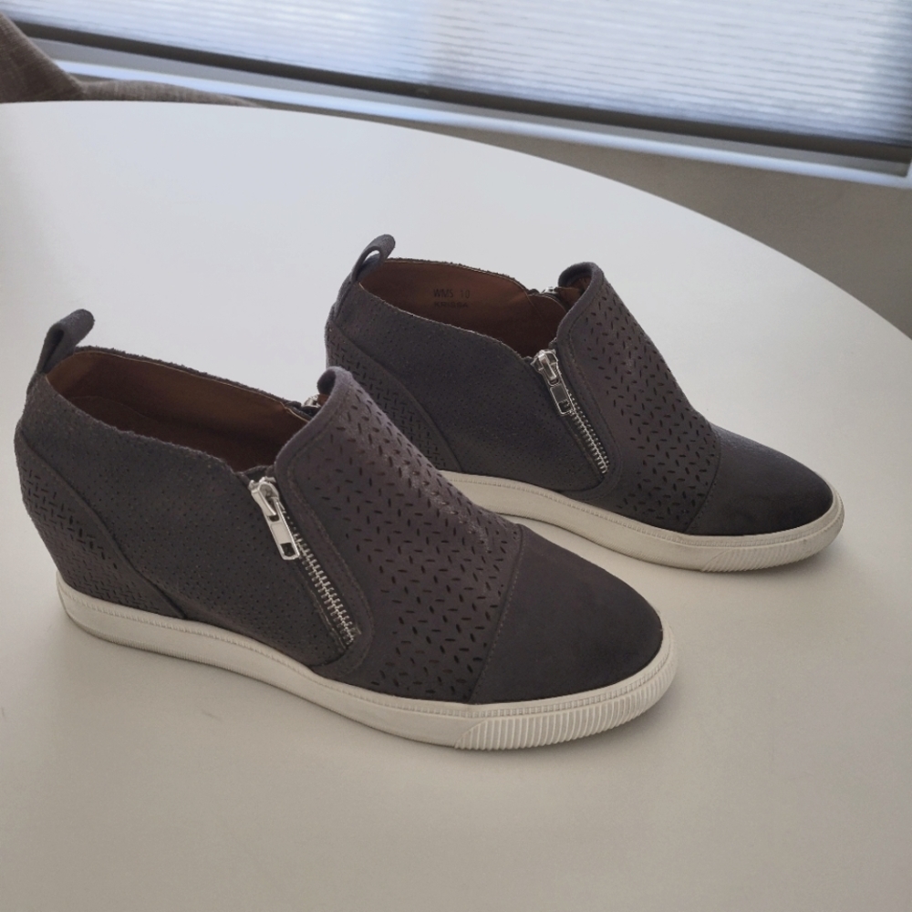 Wedge sneaker ankle boots
